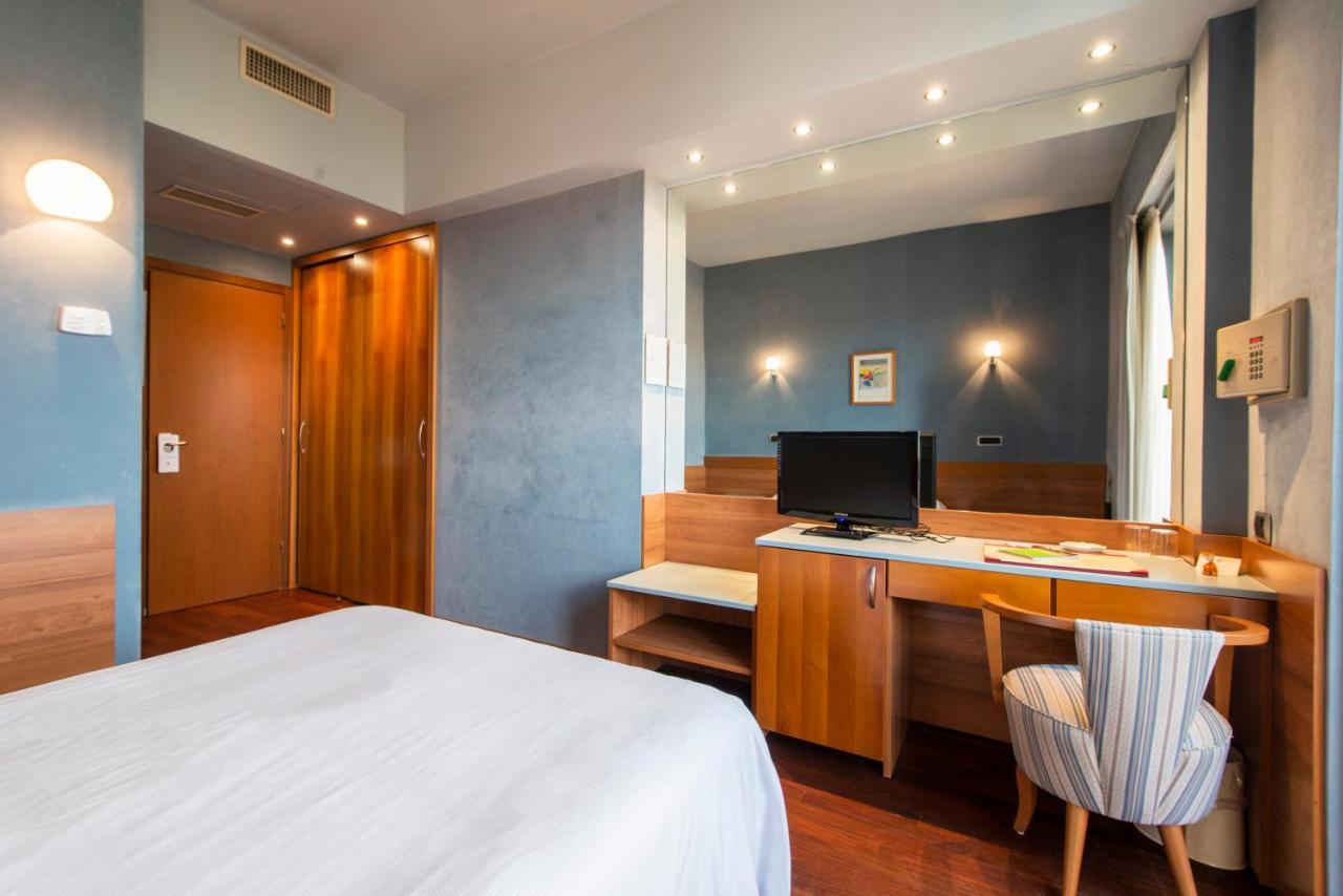 Standard Triple Room,1039296643:JPEG